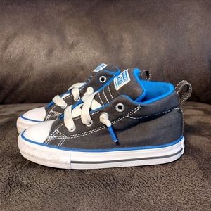Converse All Star Chuck Taylor Mid top little boys size 8